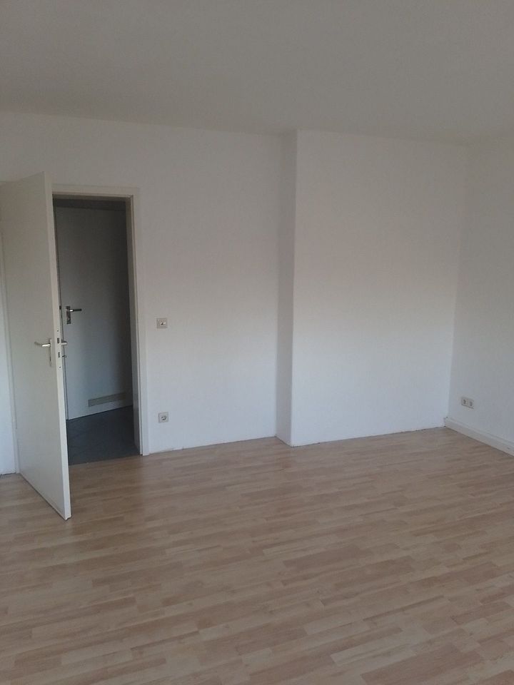 schöne 3 Raum Wohnung in Riesa zu vermieten in Riesa