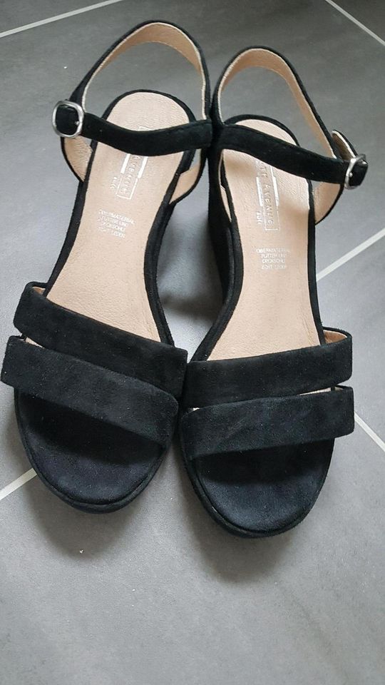 NEUE Sandalette Keilsandalette 36 in Manching