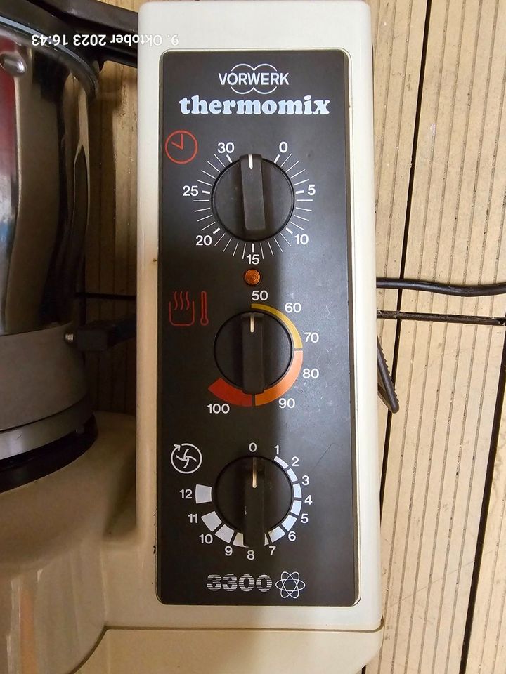 Vorwerk Thermomix 3300-1 Küchengerät in Köln