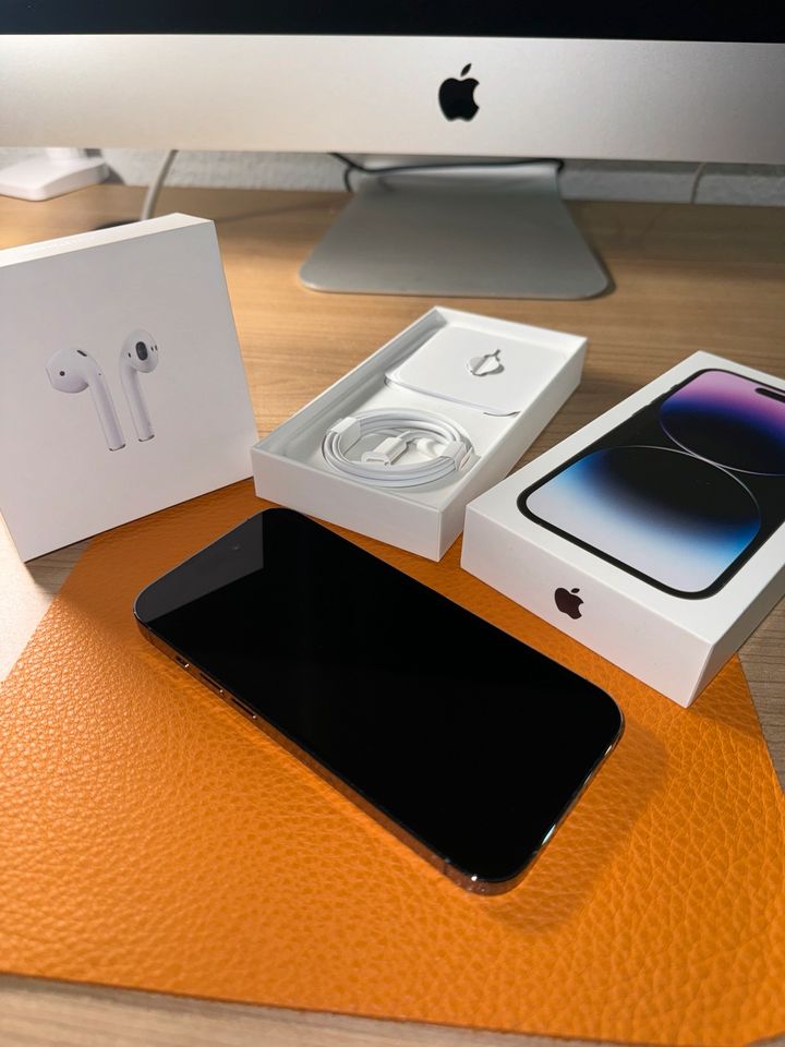 iPhone 14 Pro Lila (Garantie) 256GB Neuzustand+Airpods in Solingen