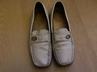 Elegante GEOX Halbschuhe Slipper in weiß Gr. 38 Frankfurt am Main - Oberrad Vorschau
