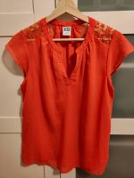 T-Shirt orange/rot mit Spitze von Vero Moda in Größe M Niedersachsen - Goslar Vorschau