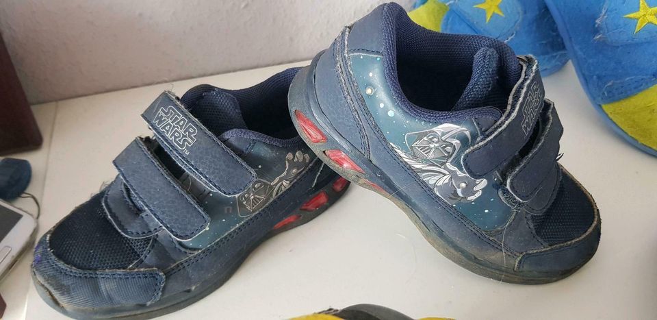 Schuhpaket Gr.27,Star Wars Blinkerschuhe, Hausschuhe... in Schkeuditz