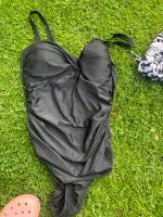 Badeanzug shape schwarz neuwertig Größe 44/46 Damen p Brandenburg - Chorin Vorschau