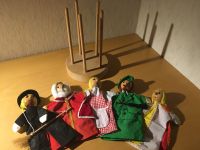 5 Handpuppen/ Kasperletheaterpuppen mit Ständer Hessen - Waldems Vorschau