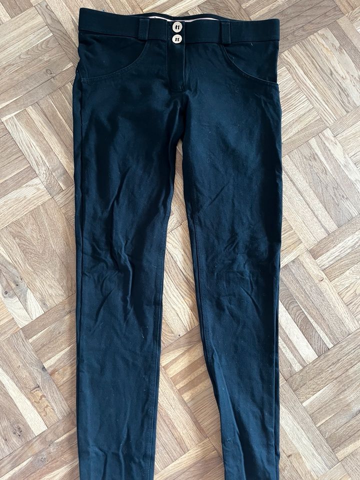 Freddy Hose S 36 leggins leggings schwarz Stretch Skinny in Schnega