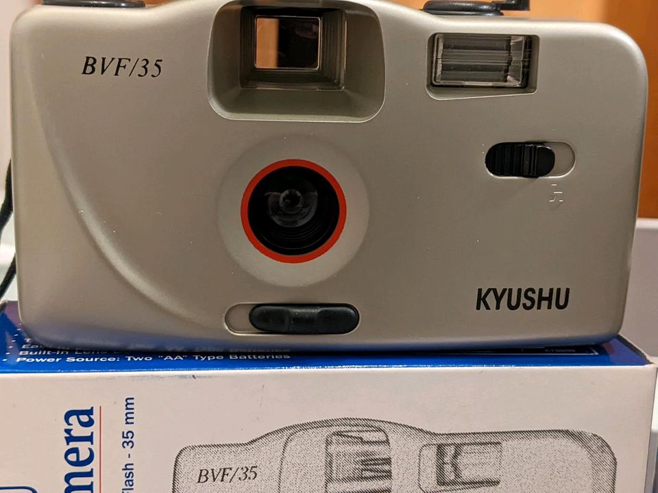 Fotokamera Kleinbild Majestic YN300 und Kyushu BVF/35 unbenutzt in Gößweinstein