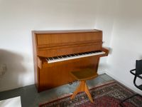 Grotrian Steinweg Klavier Modell 110 in Nussbaum Nordrhein-Westfalen - Sprockhövel Vorschau