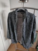 Strickjacke Damen grau/weiß Gr. S/M Obergiesing-Fasangarten - Obergiesing Vorschau