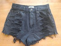 Jeansshorts/ Shorts von Pull & Bear Größe 36 / S Baden-Württemberg - Wolpertshausen Vorschau