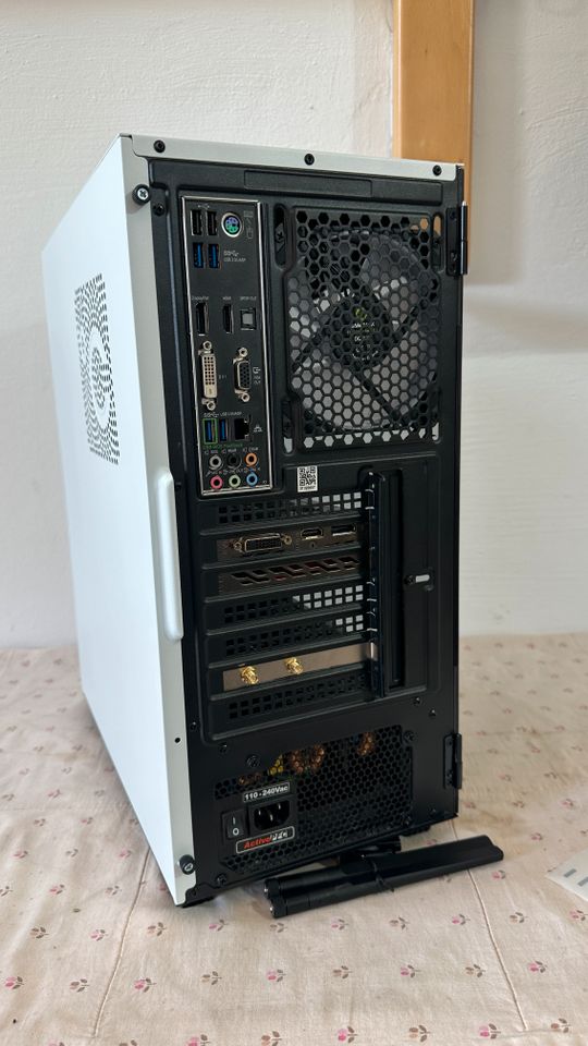 Gaming PC,  Intel i7 K, 32GB RAM, Wasserkühlung, LED-Gehäuse  in Fröndenberg (Ruhr)