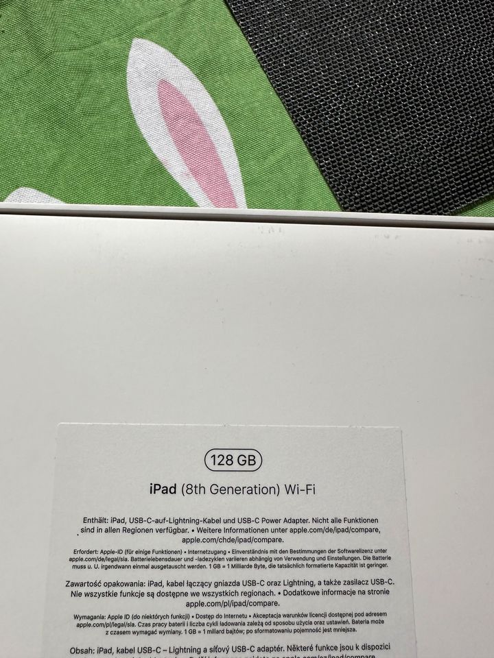 iPad 8 Generation 128GB Wifi in Germersheim