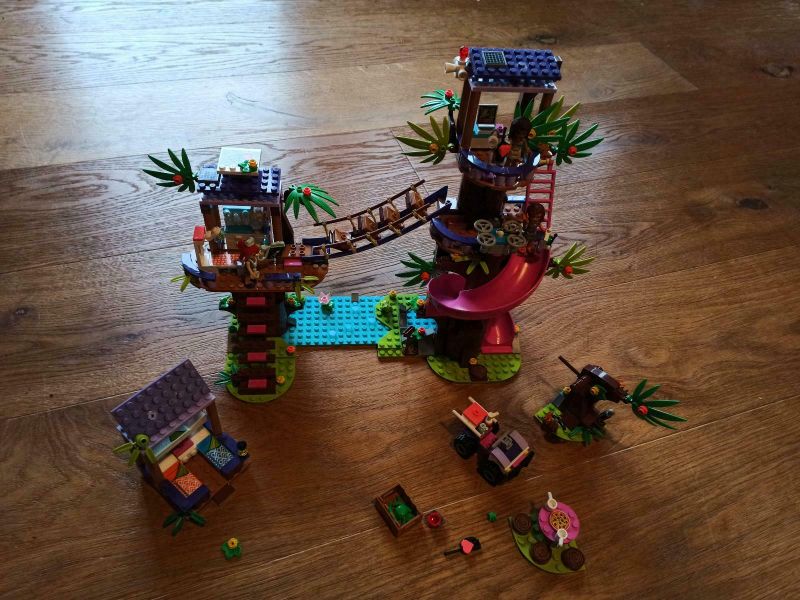 Lego friends online 42424