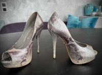 Buffalo London High Heels 37 Silber Plateau Schlangenprint Pumps Bayern - Memmingen Vorschau