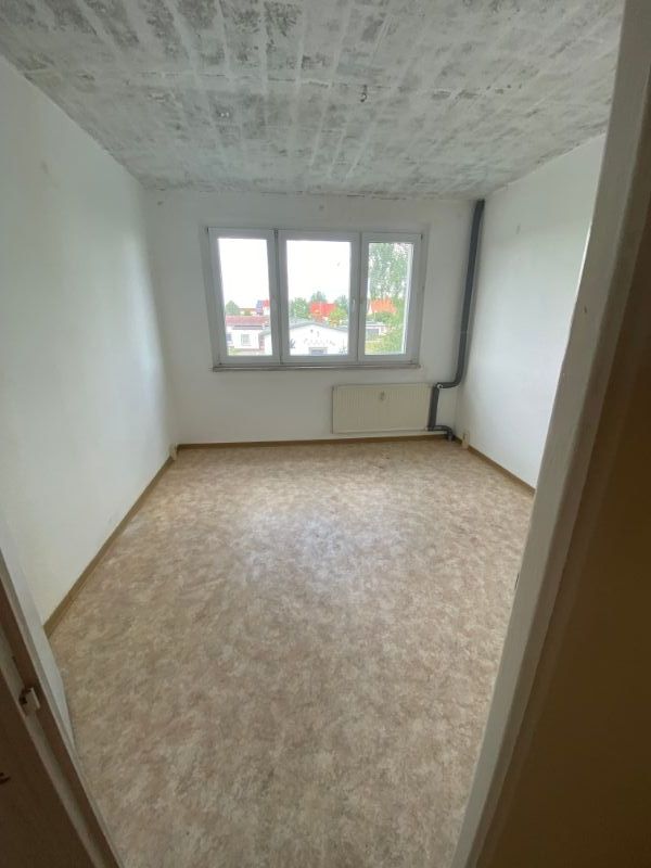 Ab sofort verfügbar!... kautionsfreie 2 -Raumwohnung mit Tageslichtbad! 2 Monate mietfrei! in Kitzscher