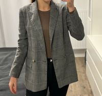 Grau-karierter Blazer von H&M in Größe 36 Duisburg - Duisburg-Süd Vorschau