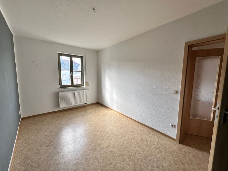 sehr schöne 3 Zimmer mit Balkon - Zentrumsnah + Kautionsfrei + 1 Monat Kaltmiete sparen in Hainichen