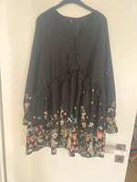 Blusenkleid von Vero Moda in Größe S Westerwaldkreis - Hahn am See Vorschau