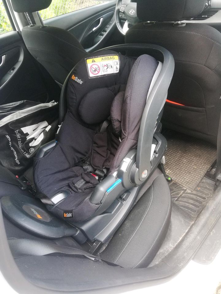 Maxi Cosi und Kindersitz/Reboarder von Be Safe mit Isofix in Herzberg am Harz