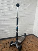 Micro Kickboard Compact Schwarz Scooter Düsseldorf - Oberkassel Vorschau