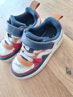 Sneaker von H&M in weiß mit blau rot gelb Schuh-Gr.25 Baden-Württemberg - Bad Krozingen Vorschau