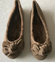 Schuhe Ballerina Hausschuhe Gr. 36 gefüttert Niedersachsen - Ganderkesee Vorschau