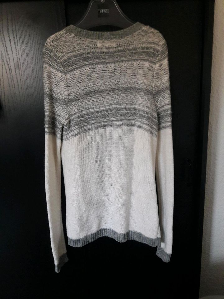 Strickjacke/ Cardigan von Gilly Hicks, grau weiß XS in Düsseldorf