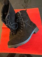 Boots Stiefeletten schwarz ungetragen Größe 40 neu Hessen - Schmitten Vorschau