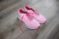 Turnschuhe von Adidas in Gr. 39 1/3 Nordrhein-Westfalen - Hilden Vorschau