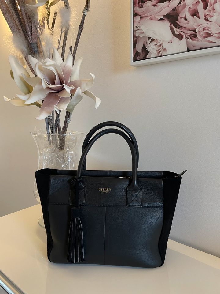 Damentasche/ Handtasche Osprey London schwarz/ Samt echtleder NEU in Lügde