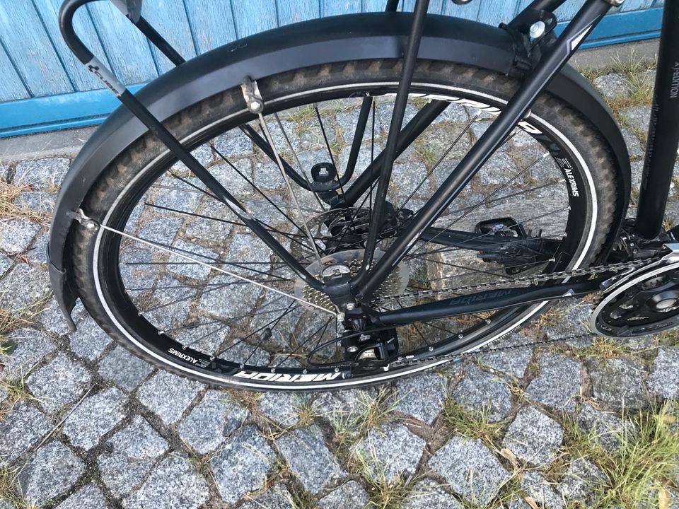 MERIDA Crossway XT Edition / matt schwarz / RH 61cm / XL in Leipzig