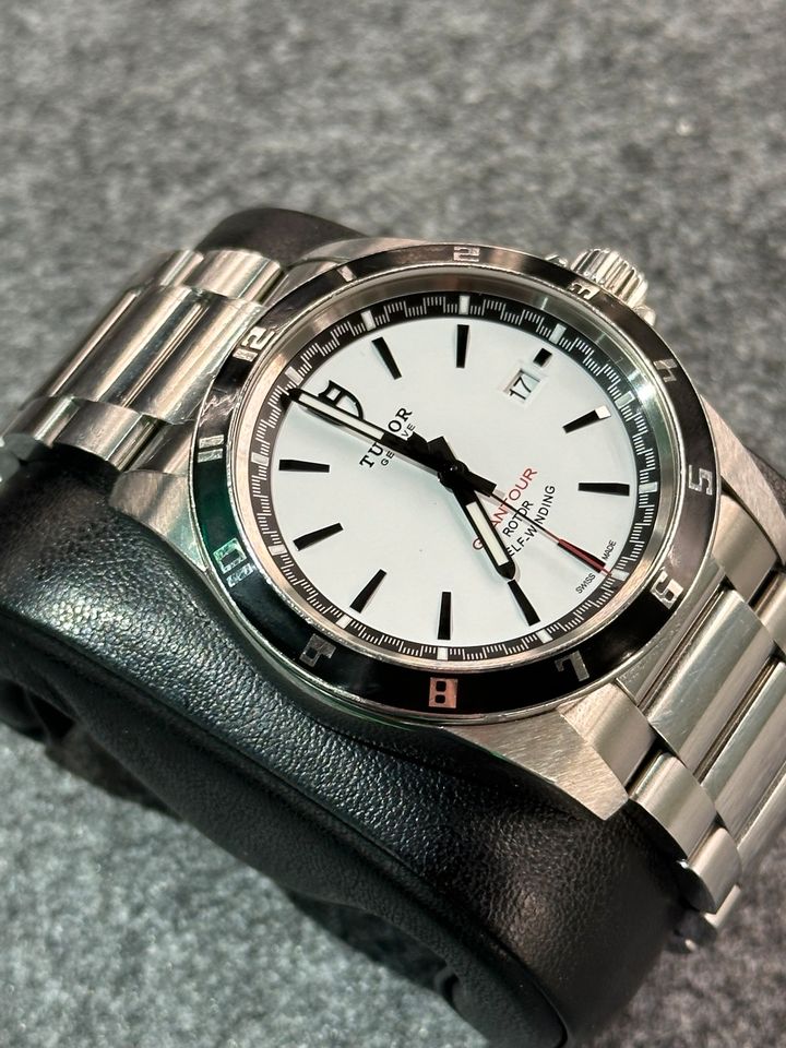 Tudor Grantour Date 20500N Automatik 42mm Weiß 12/2014 LC100 in Rietberg