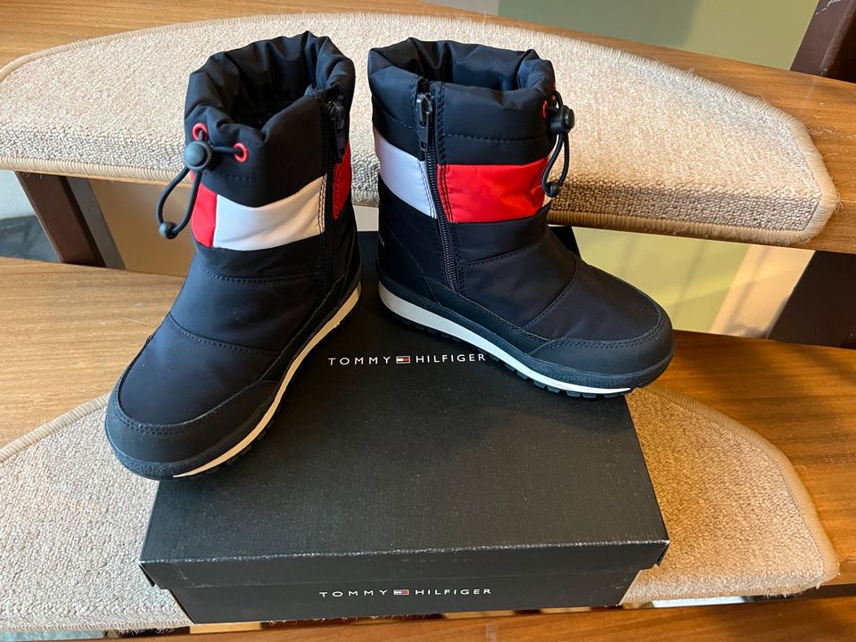 Tommy Hilfiger Stiefel Kinder Gr. 30, mit Karton - wie neu !!! in Hessen -  Ebersburg | Gebrauchte Kinderschuhe Größe 30 kaufen | eBay Kleinanzeigen  ist jetzt Kleinanzeigen