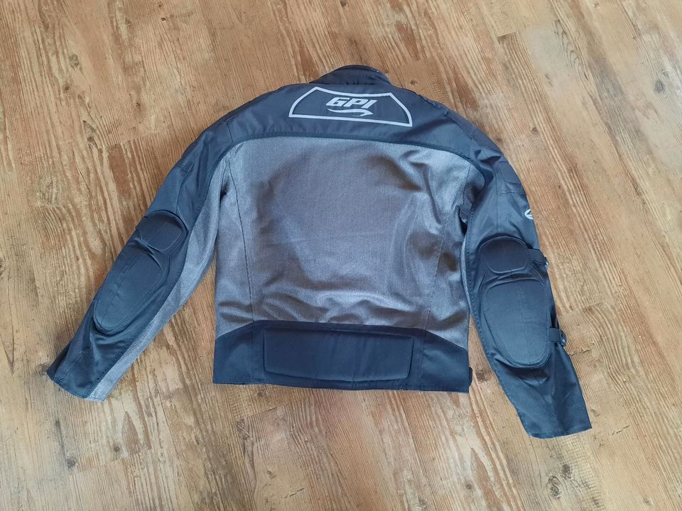 GP1 Motorradjacke Größe S inkl. Zubehör, unisex in Hermsdorf