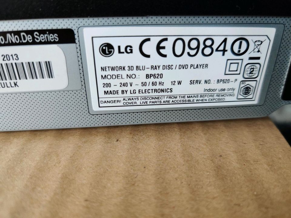 LG BP620 Blu-ray Player in Heistenbach