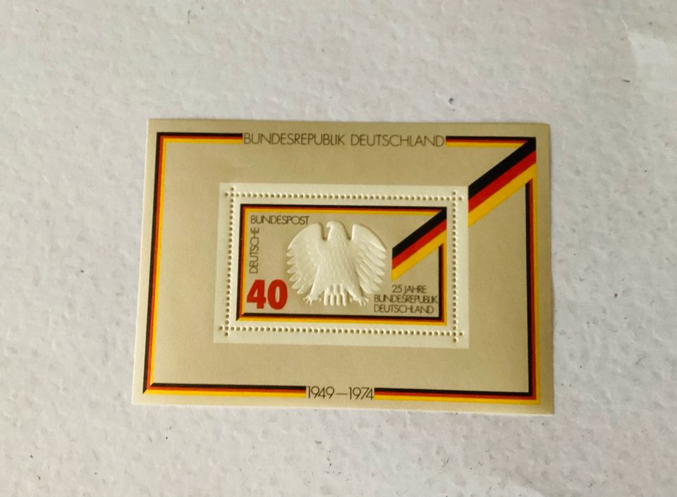 Briefmarken,25 Jahre Bundesrepublik Deutschland Postfrisch in Garbsen