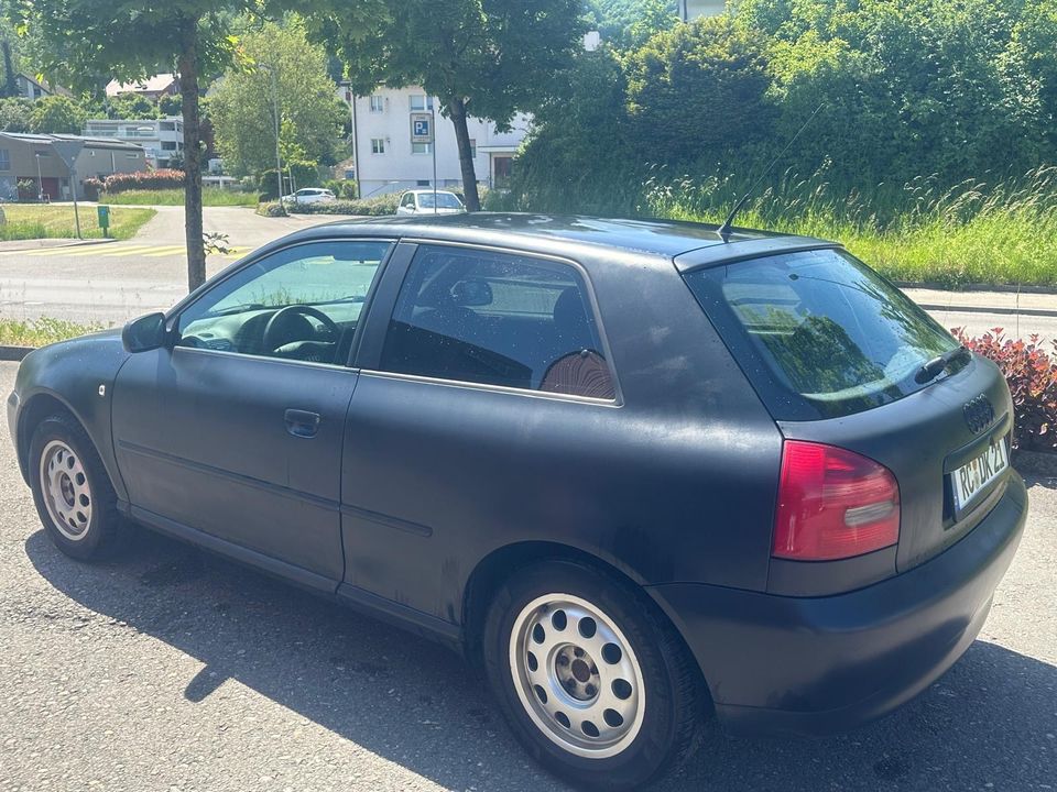 Audi A3 schwarz matt in Küssaberg