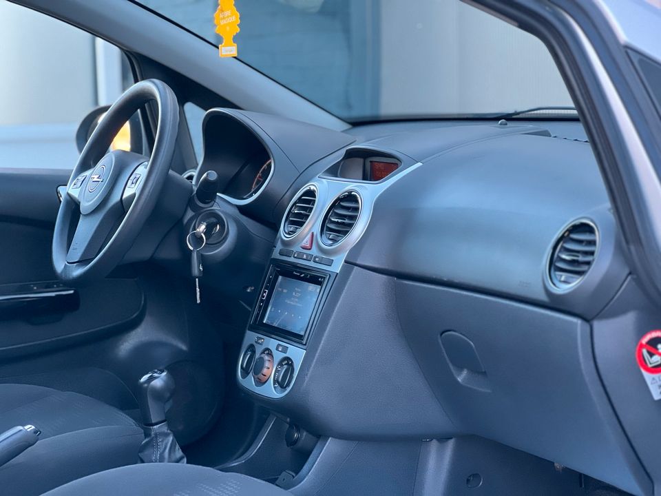 Opel Corsa D Selection TÜV NEU/STEUERKETTE NEU/KLIMA/BT/G-J-REIFE in Südbrookmerland