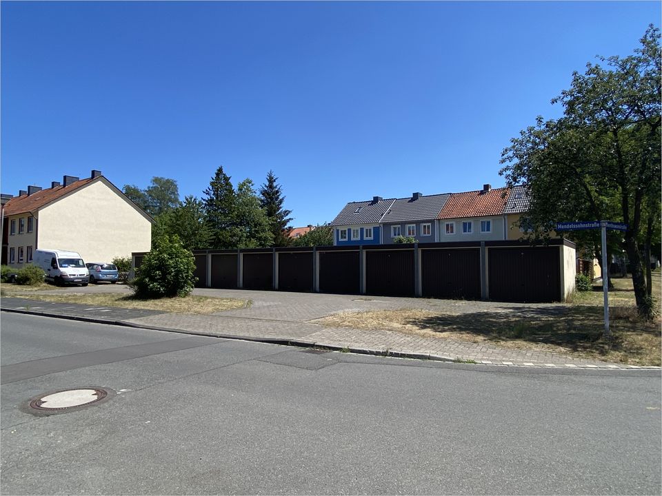 Vermietetes Reihenmittelhaus mit Garage und Garten am Stadtrand von Celle in Celle