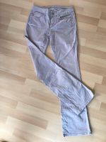 Damen Jeans Esprit Bootcut pastellfarben flieder Gr. 27/32 Hessen - Rauschenberg Vorschau