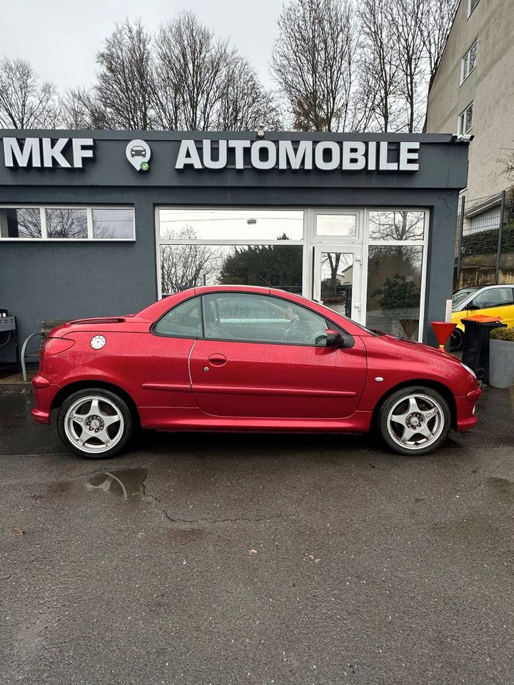 Peugeot 206 CC Platinum *TOP ZUSTAND*VIELES NEU*TÜV NEU* in Wuppertal