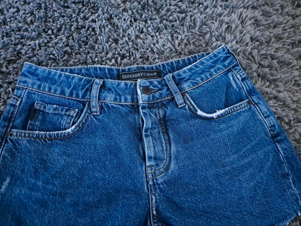 Superdry Short Jeans Gr. 26 Damen in Bad Kötzting