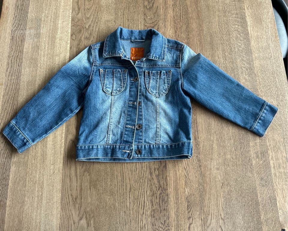 Jeansjacke von Staccato Gr.116/122 in Waake