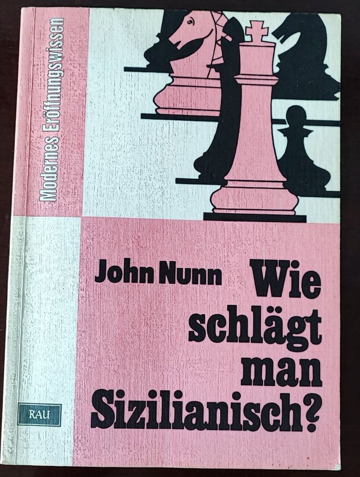 Schachbuch Konvolut im Wert von 200.00€ hier für 100,00€ in Mönchengladbach