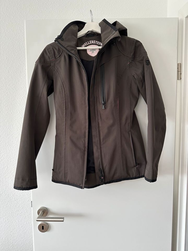 Wellensteyn Regenjacke Gr. XS in Kelkheim