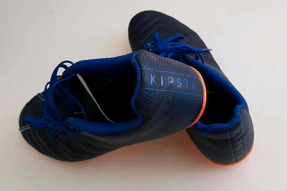 Kipsta Fußball / Fussballschuhe Stollen Sport Blau in Goch