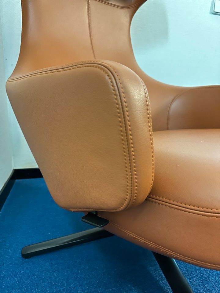 Vitra Grand Repos Leder Cognac neuwertig in Wiesbaden