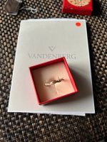 Verlobungsring/ Trauring mit Diamanten Gr 54, 375 Gelbgold Mitte - Wedding Vorschau