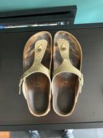 Getragene Birkenstock Gizeh Gold 40 Niedersachsen - Buchholz in der Nordheide Vorschau