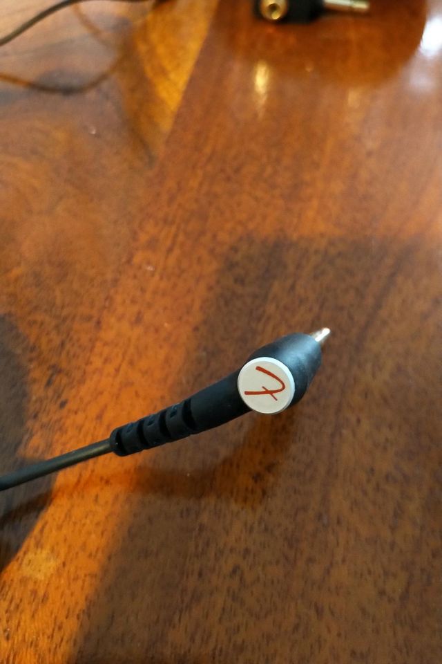 FENDER CXA1 In Ear Kopfhörer /Monitor schwarz wie NEU OVP in Hannover